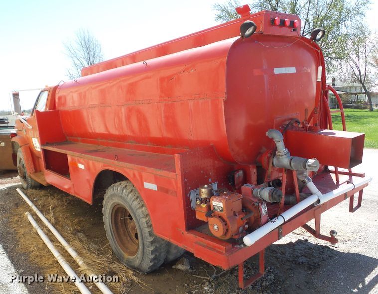 image for item HF9885 1974 Chevrolet C60  water truck