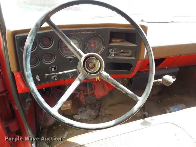 image for item HF9885 1974 Chevrolet C60  water truck