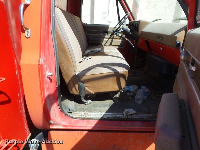 image for item HF9885 1974 Chevrolet C60  water truck