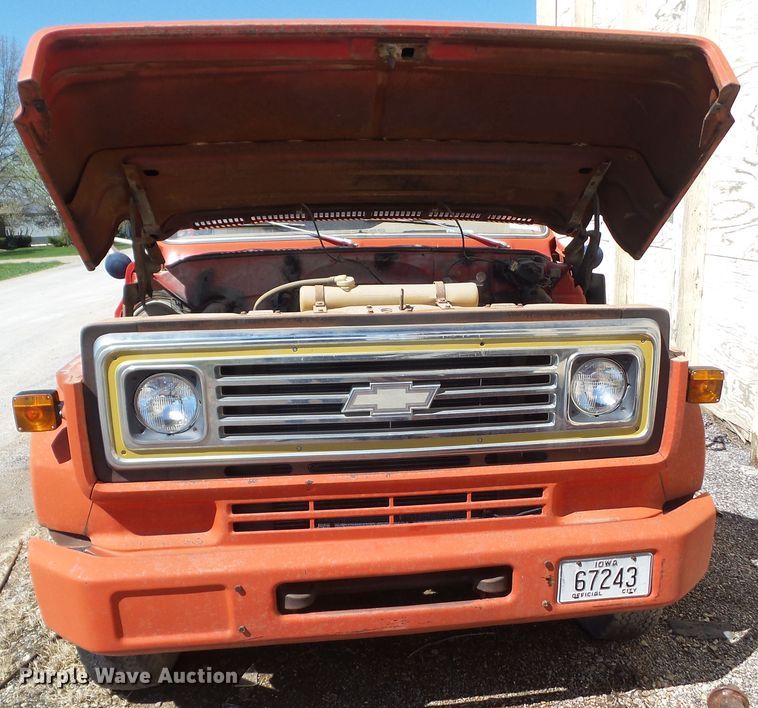 image for item HF9885 1974 Chevrolet C60  water truck