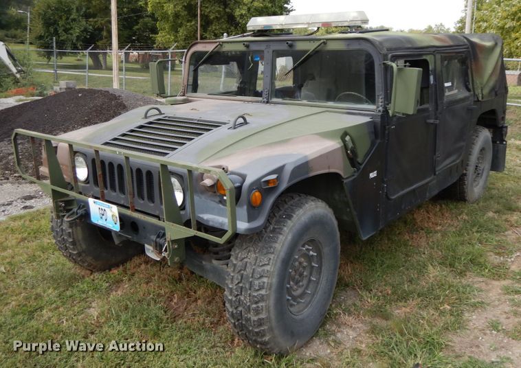 image for item HJ9711 1991 Am General Humvee  SUV