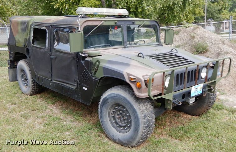 image for item HJ9711 1991 Am General Humvee  SUV