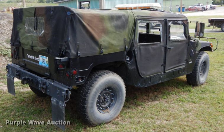 image for item HJ9711 1991 Am General Humvee  SUV