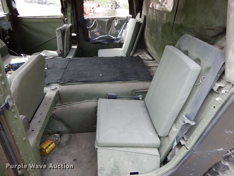 image for item HJ9711 1991 Am General Humvee  SUV