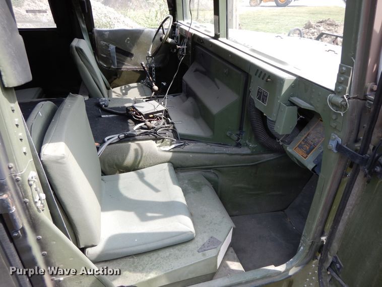 image for item HJ9711 1991 Am General Humvee  SUV
