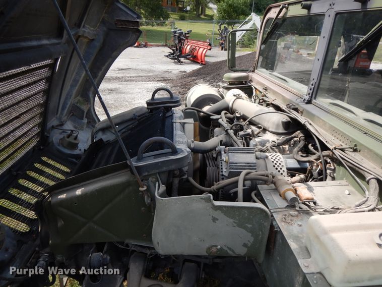 image for item HJ9711 1991 Am General Humvee  SUV