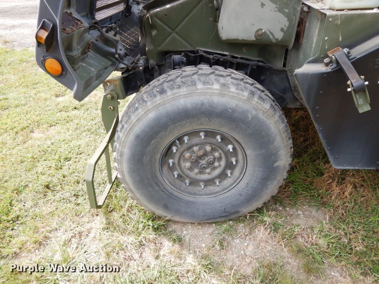 image for item HJ9711 1991 Am General Humvee  SUV