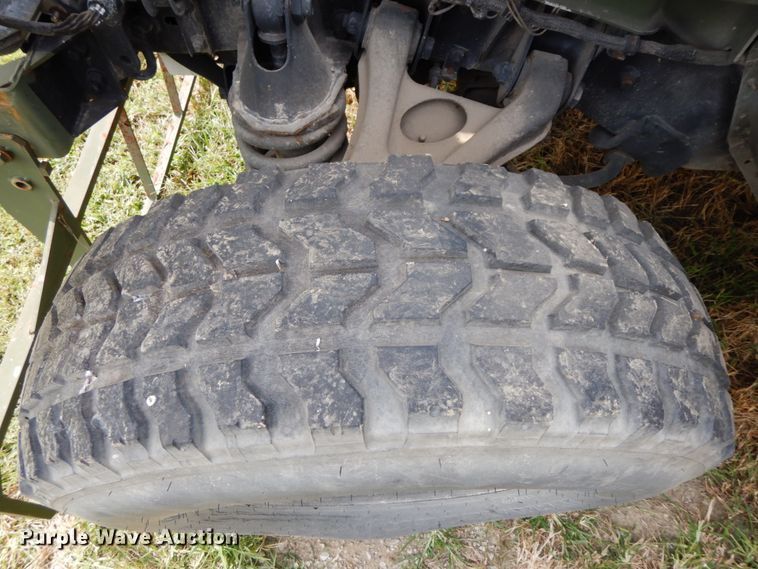 image for item HJ9711 1991 Am General Humvee  SUV