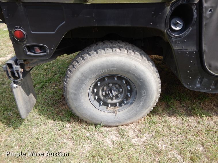 image for item HJ9711 1991 Am General Humvee  SUV