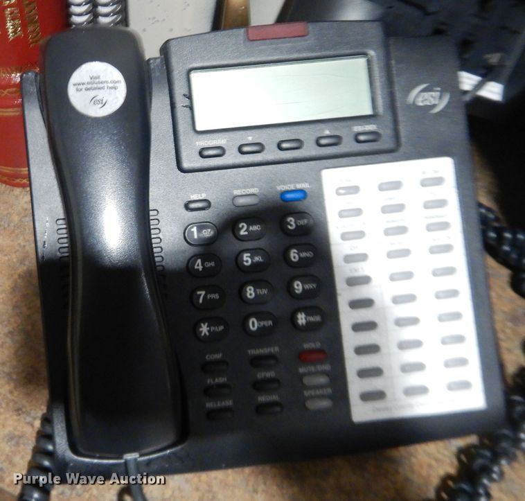image for item HL9722 Approximately 20 telephones