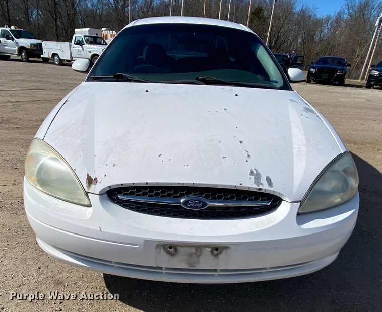 image for item HR9452 2001 Ford Taurus