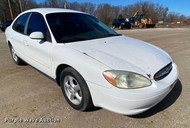 image for item HR9452 2001 Ford Taurus