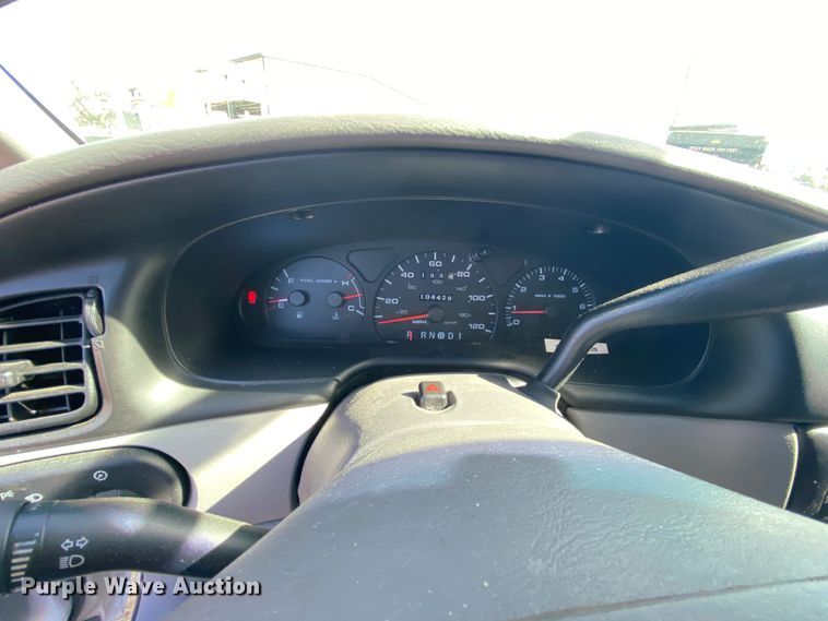 image for item HR9452 2001 Ford Taurus