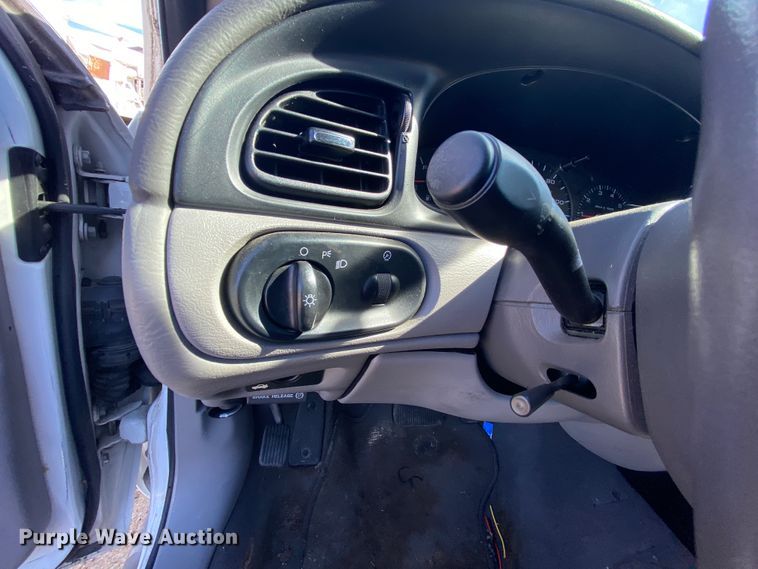 image for item HR9452 2001 Ford Taurus