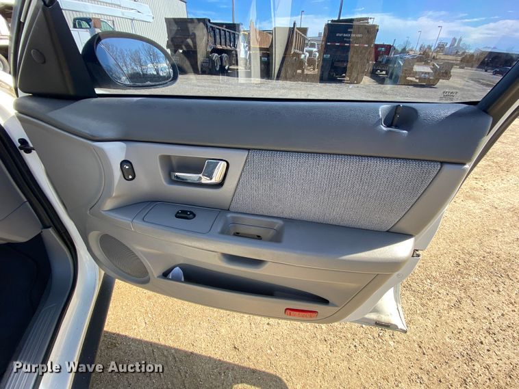 image for item HR9452 2001 Ford Taurus