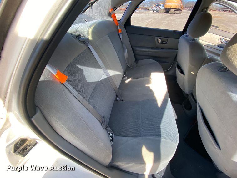 image for item HR9452 2001 Ford Taurus