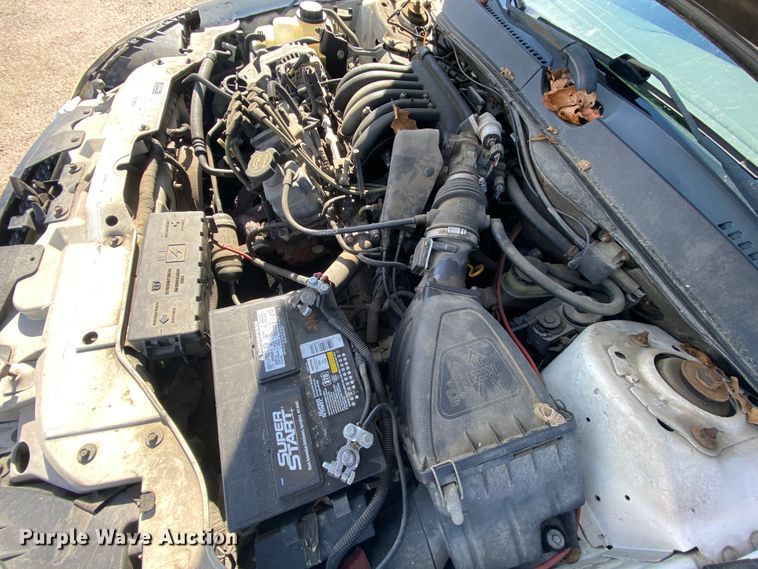 image for item HR9452 2001 Ford Taurus