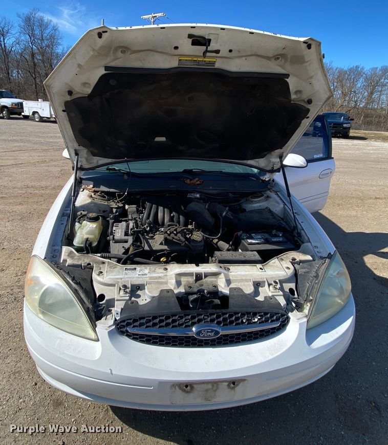image for item HR9452 2001 Ford Taurus