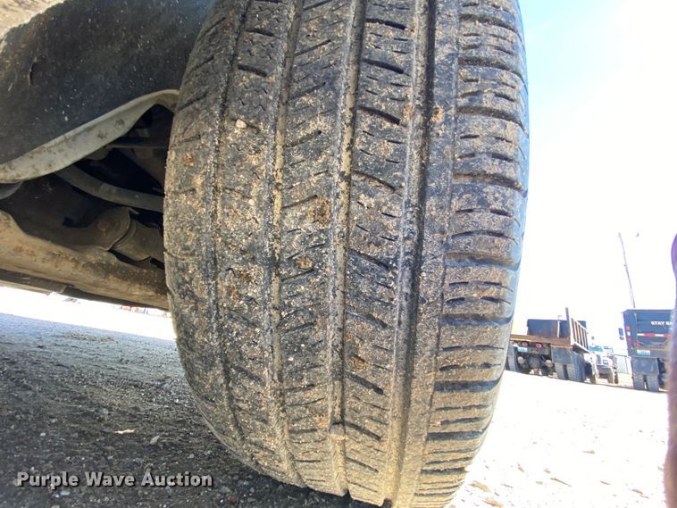 image for item HR9452 2001 Ford Taurus