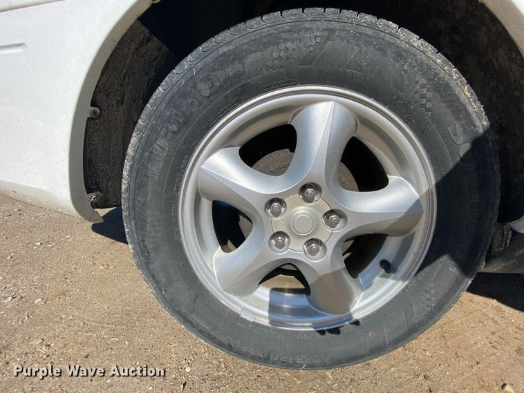 image for item HR9452 2001 Ford Taurus