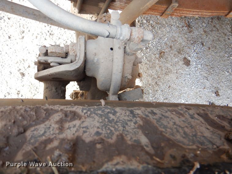 image for item HW9949 1989 Ford F800  digger derrick truck