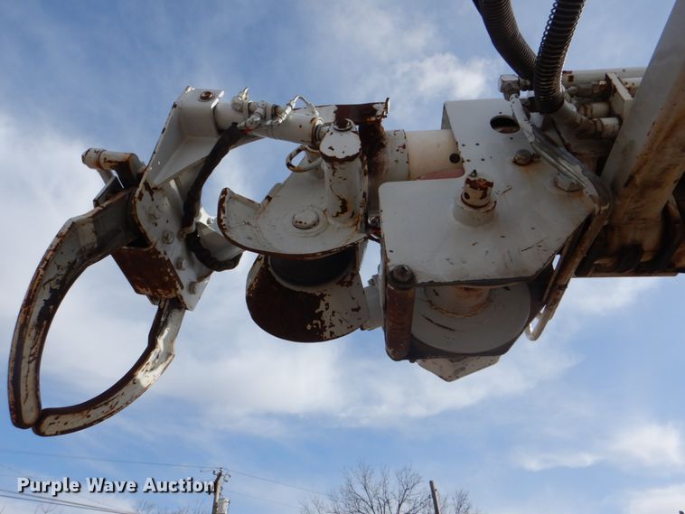 image for item HW9949 1989 Ford F800  digger derrick truck