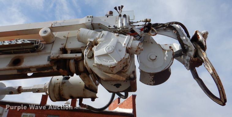 image for item HW9949 1989 Ford F800  digger derrick truck