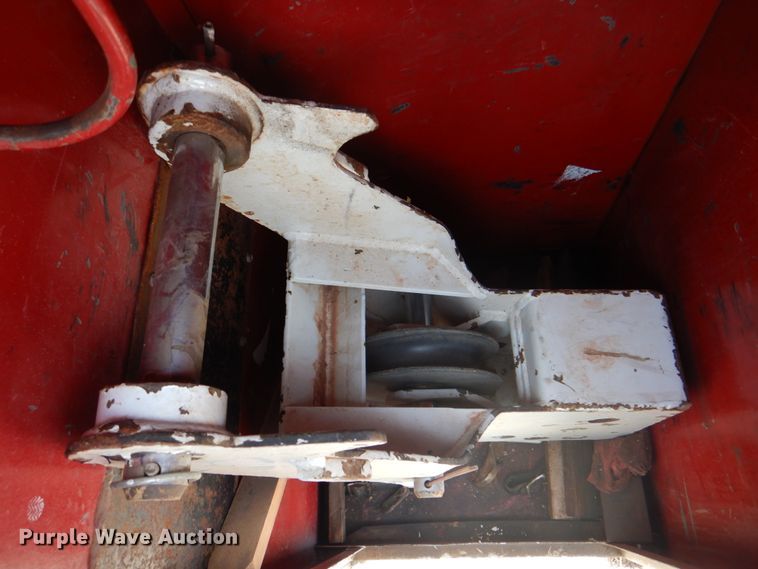 image for item HW9949 1989 Ford F800  digger derrick truck