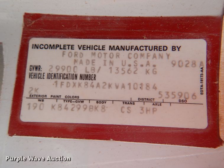 image for item HW9949 1989 Ford F800  digger derrick truck