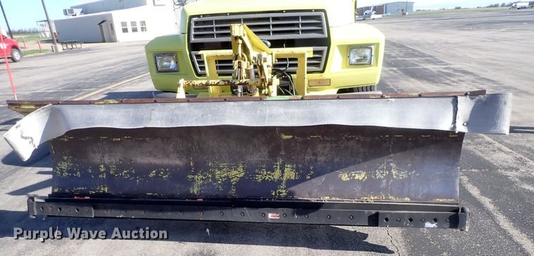 image for item IF9007 1995 Ford F750  dump truck