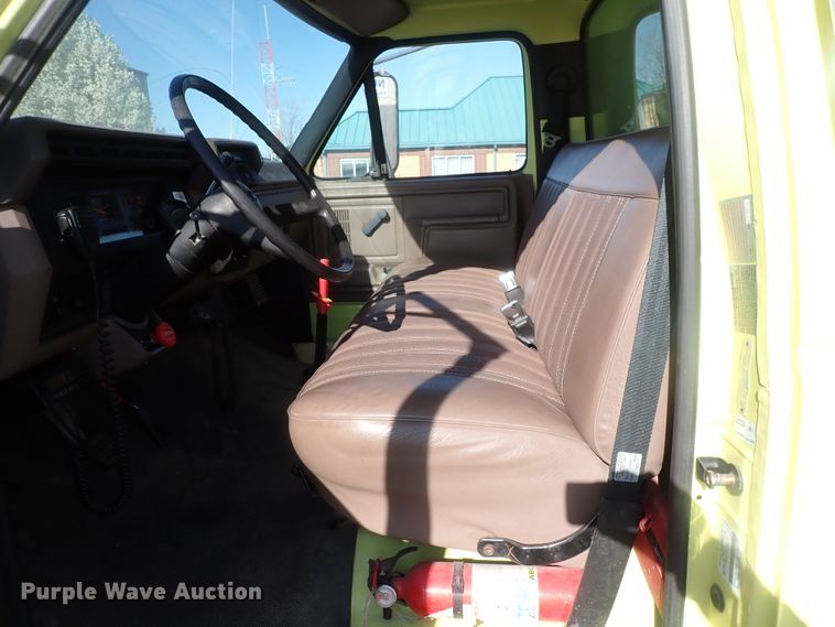 image for item IF9007 1995 Ford F750  dump truck