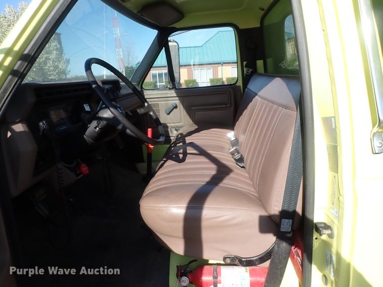 image for item IF9007 1995 Ford F750  dump truck