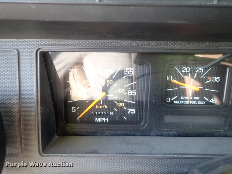 image for item IF9007 1995 Ford F750  dump truck