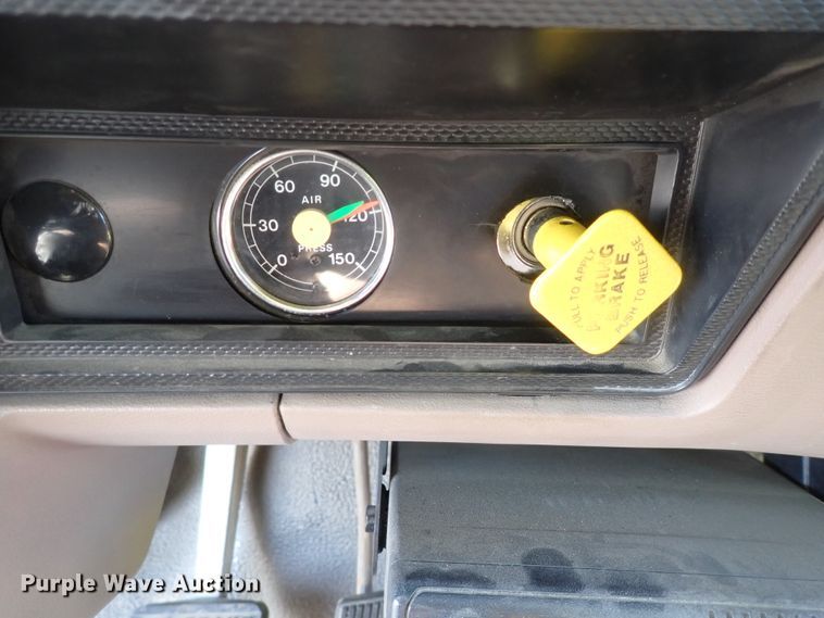 image for item IF9007 1995 Ford F750  dump truck