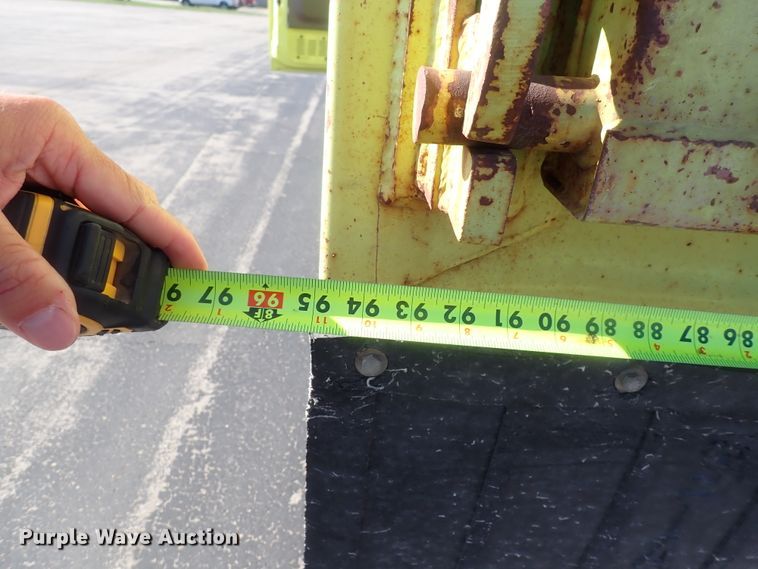 image for item IF9007 1995 Ford F750  dump truck