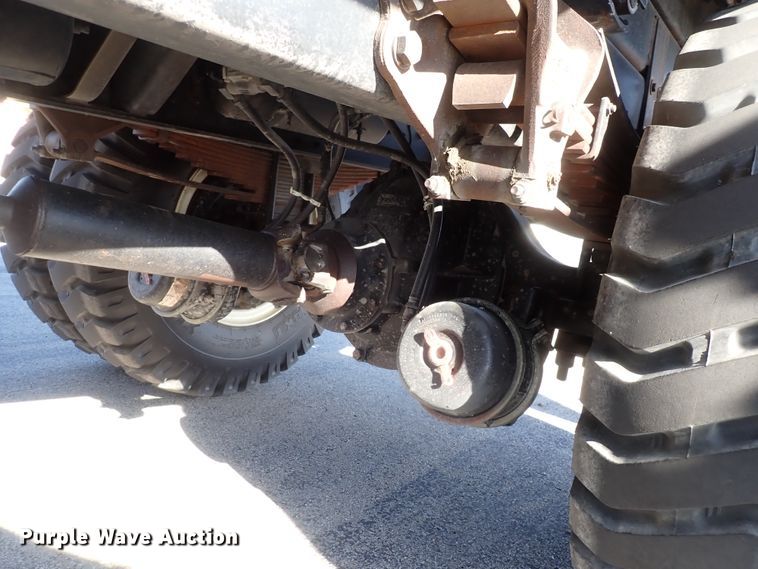 image for item IF9007 1995 Ford F750  dump truck