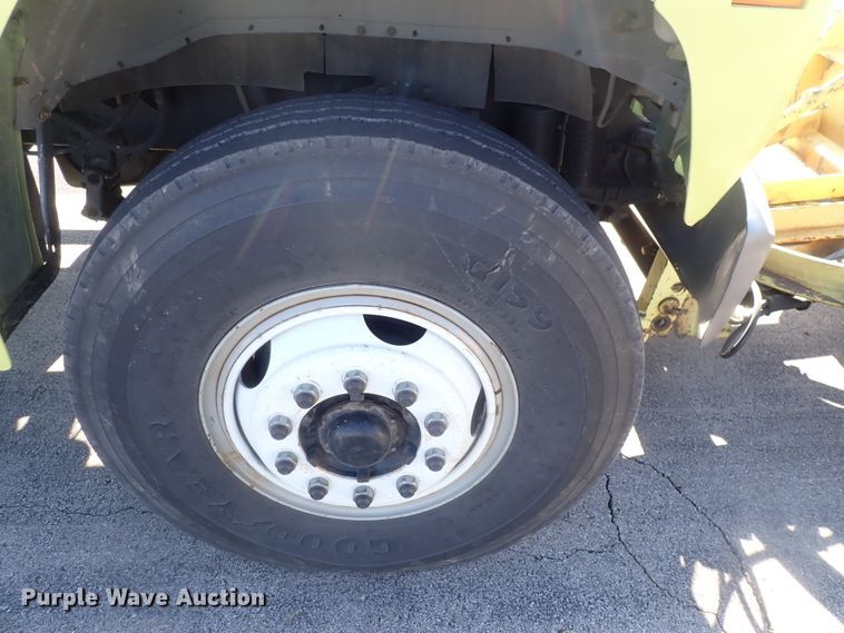 image for item IF9007 1995 Ford F750  dump truck