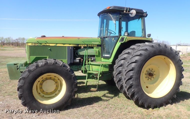 image for item IF9024 1993 John Deere 4960  MFWD tractor