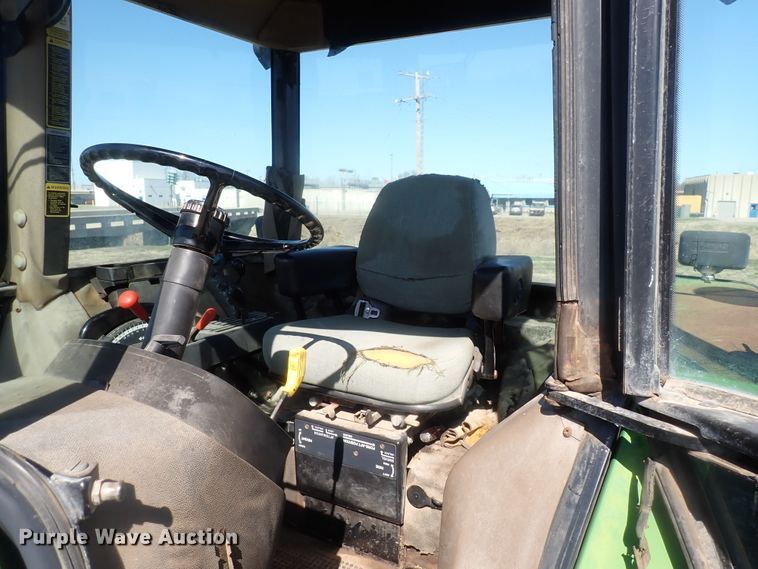 image for item IF9024 1993 John Deere 4960  MFWD tractor