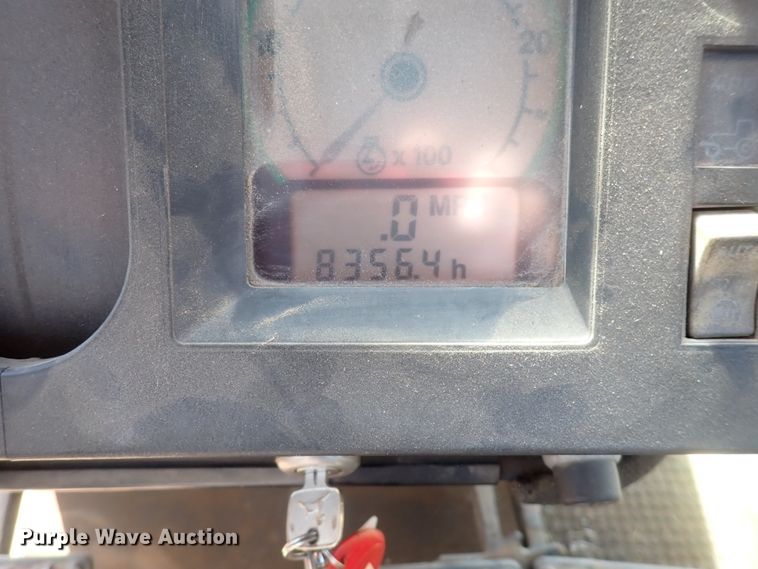 image for item IF9024 1993 John Deere 4960  MFWD tractor