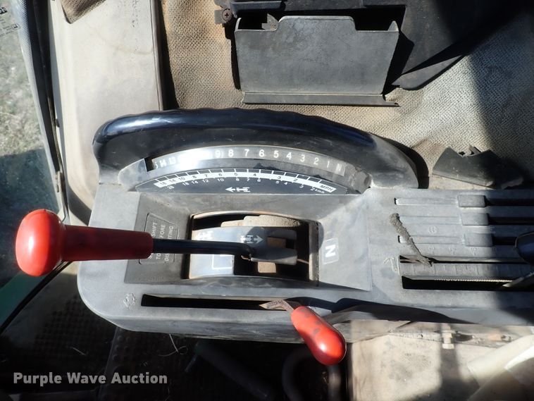 image for item IF9024 1993 John Deere 4960  MFWD tractor