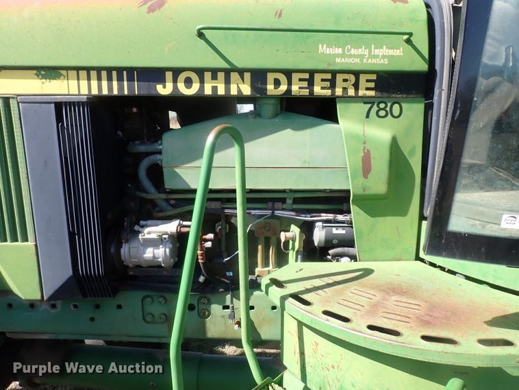 image for item IF9024 1993 John Deere 4960  MFWD tractor