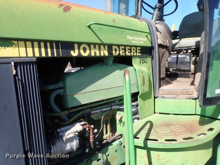 image for item IF9024 1993 John Deere 4960  MFWD tractor