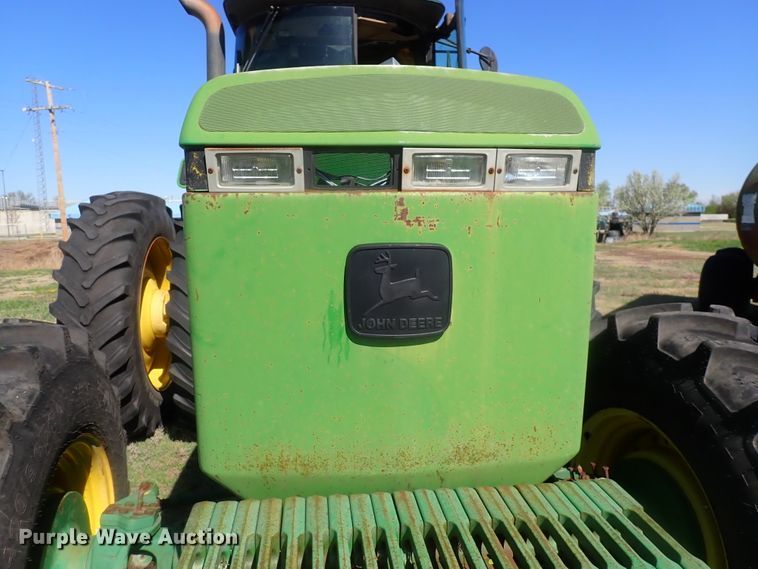 image for item IF9024 1993 John Deere 4960  MFWD tractor