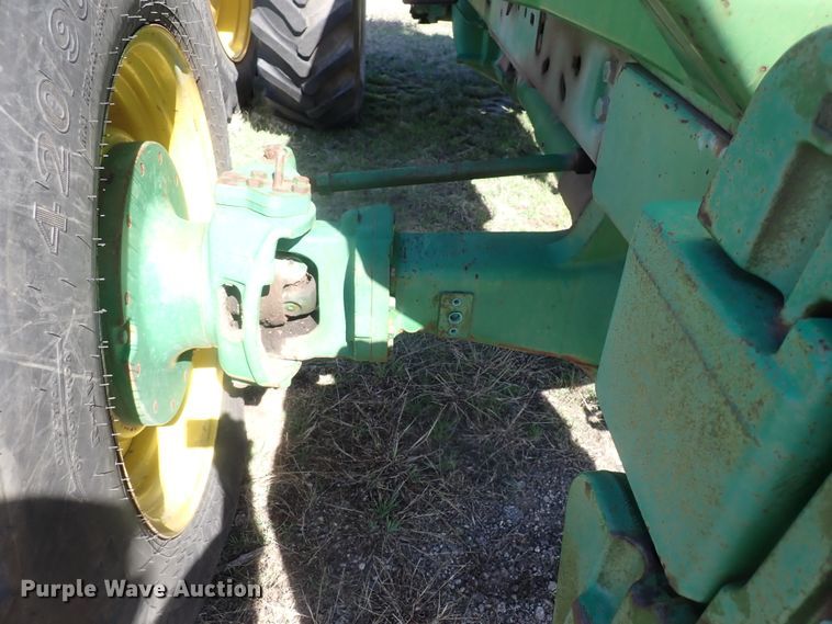 image for item IF9024 1993 John Deere 4960  MFWD tractor