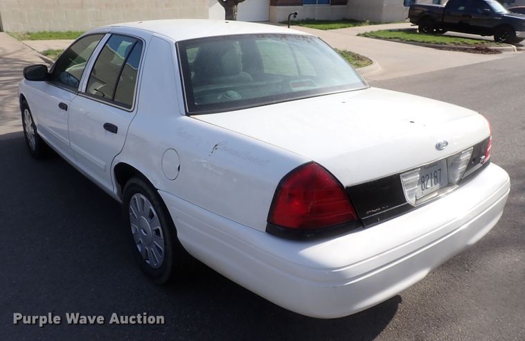 image for item IF9049 2011 Ford Crown Victoria Police Interceptor
