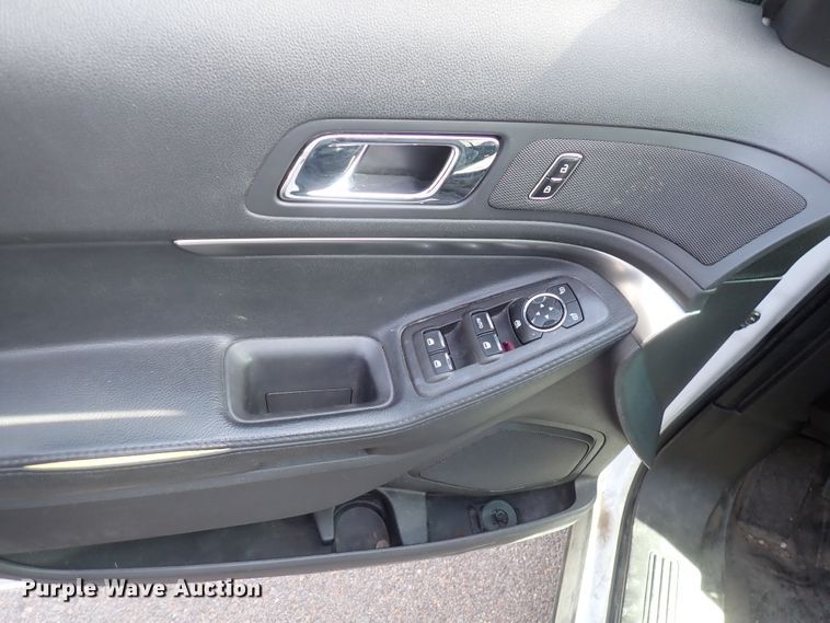 image for item IF9050 2013 Ford Explorer Police Interceptor  SUV