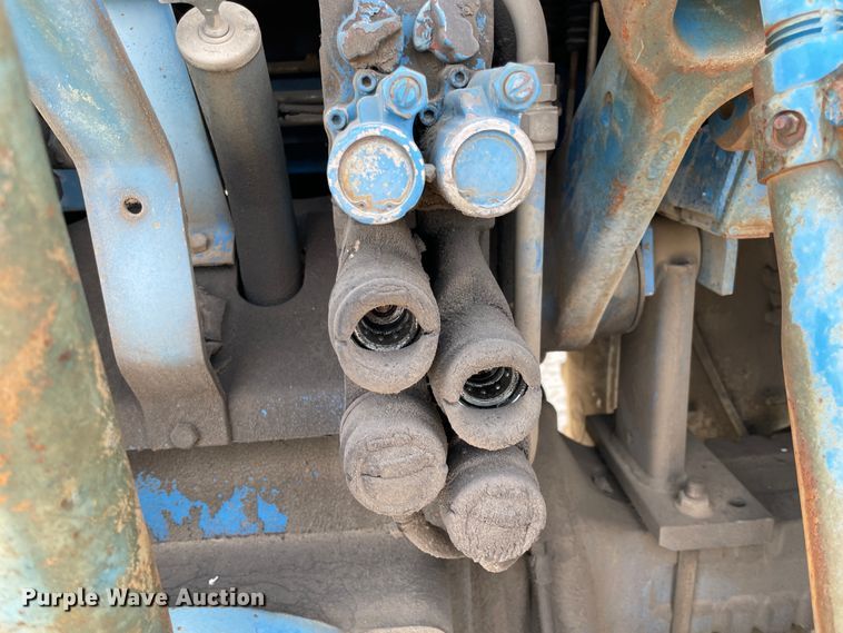 image for item II9354 Ford TW-15  tractor