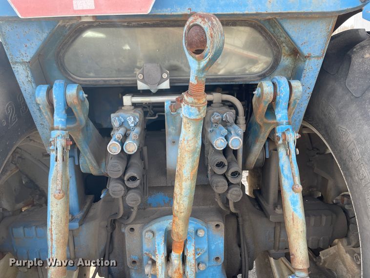 image for item II9354 Ford TW-15  tractor