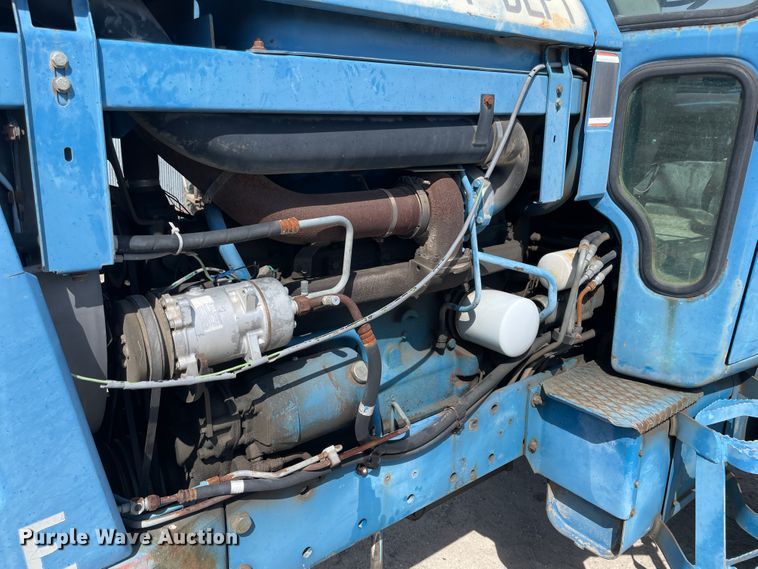 image for item II9354 Ford TW-15  tractor